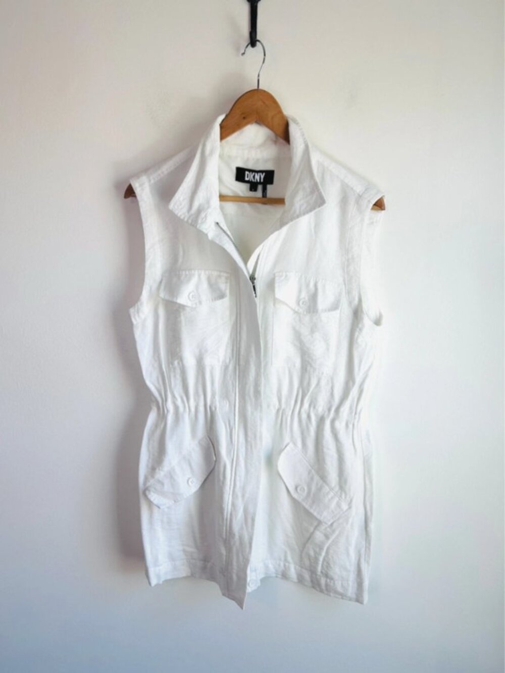 DKNY Long White Pocket Vest | Size S
